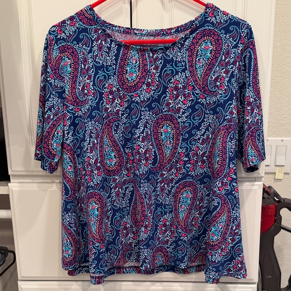 Chico’s Ultimate Tee Top size 1 Blues and Pinks